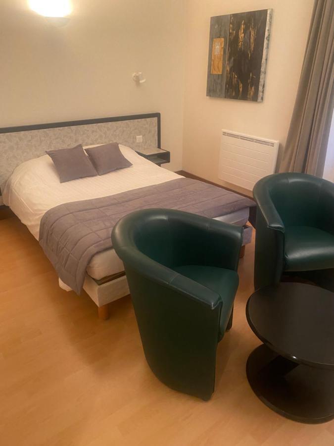 Hotel Du Commerce Joncy Luaran gambar